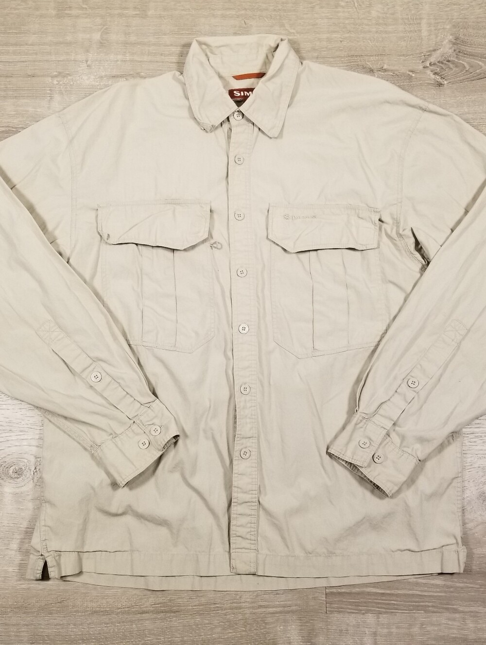 Simms Long Sleeve Utility Fishing Shirt Mens Medium Button Down Beige Pockets